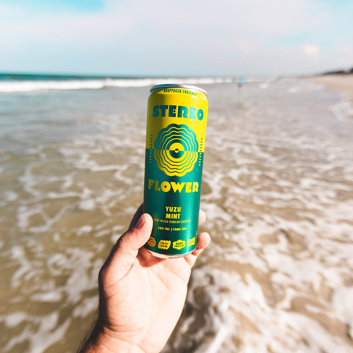Stereo Flower Yuzu Mint 5mg THC sparkling tea, lifestyle photo